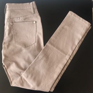 NWOT VENUS Khaki Skinny Jean